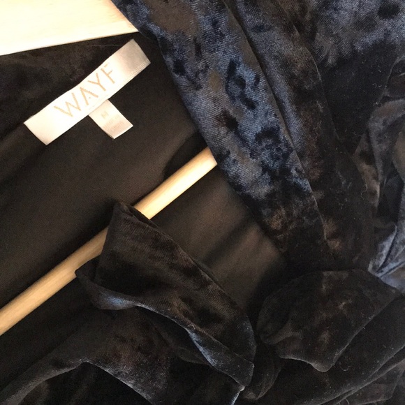 NWOT Rare Black Full Length Long Velvet Felt Robe Shacket Jacket with Tie - Picture 6 of 9